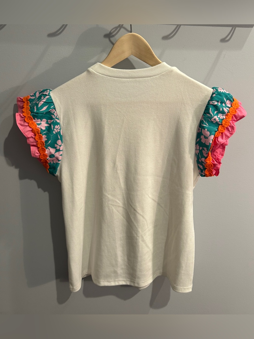 Cream Flutter Sleeve Top with Teal Floral Accent - Picture 2 of 7